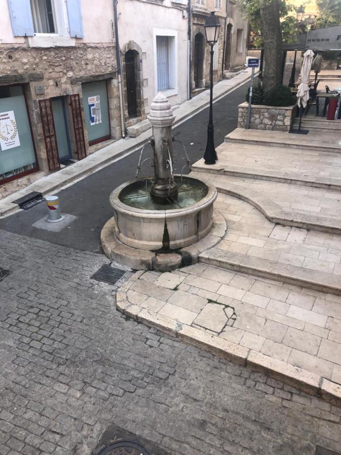 Fontaine Apartman Aups Kültér fotó