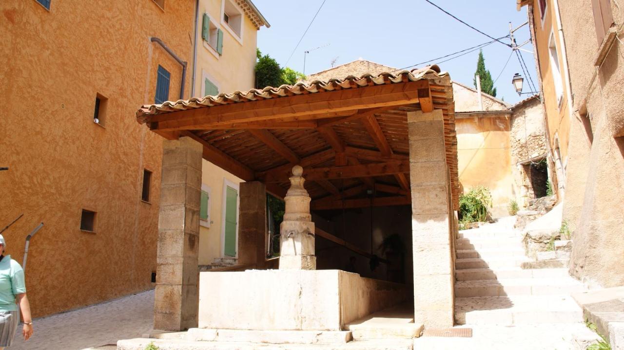 Fontaine Apartman Aups Kültér fotó