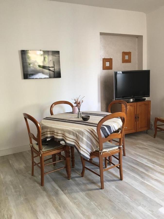 Fontaine Apartman Aups Kültér fotó