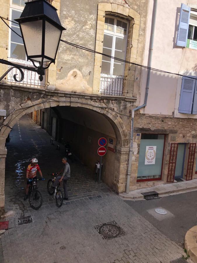 Fontaine Apartman Aups Kültér fotó