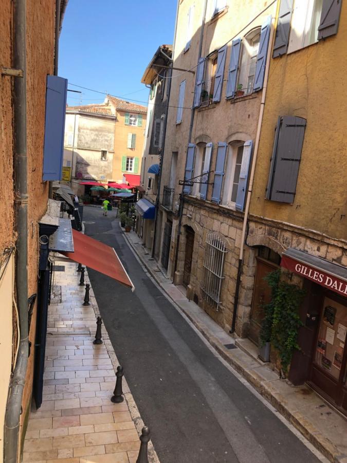 Fontaine Apartman Aups Kültér fotó