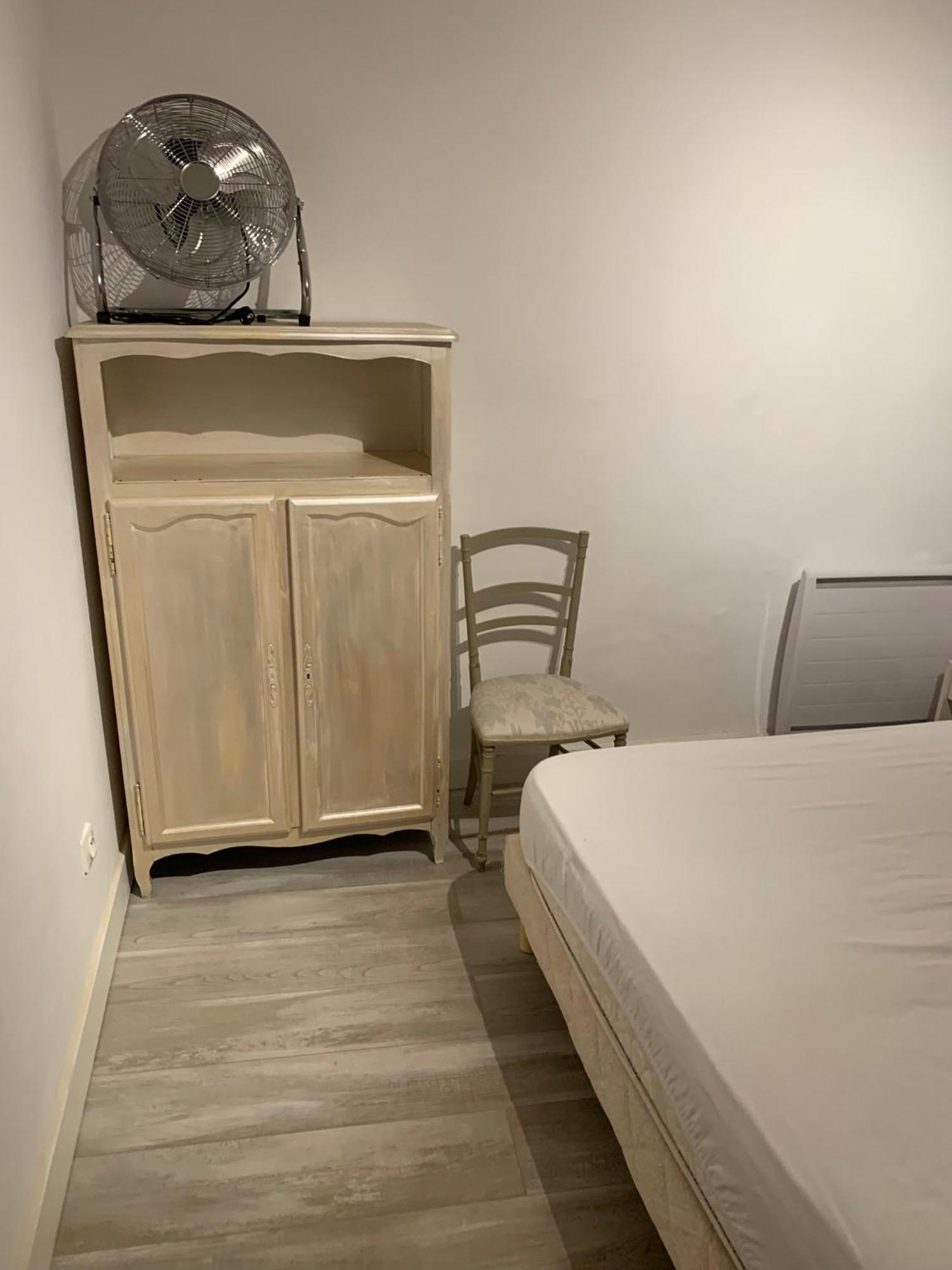 Fontaine Apartman Aups Kültér fotó