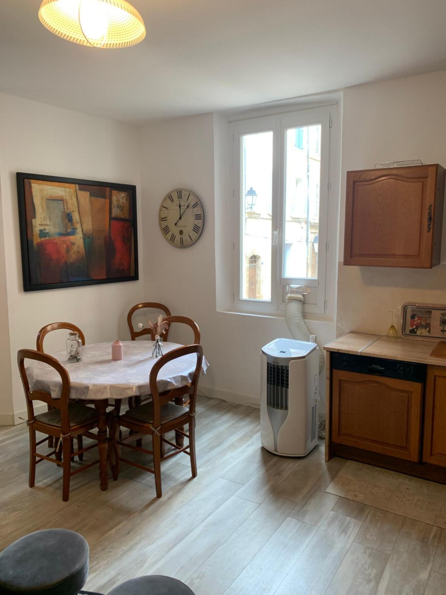 Fontaine Apartman Aups Kültér fotó